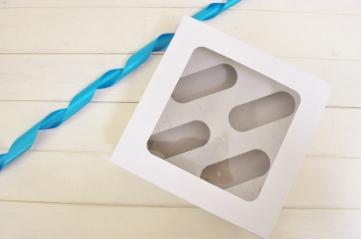 4 Cupcake Boxes